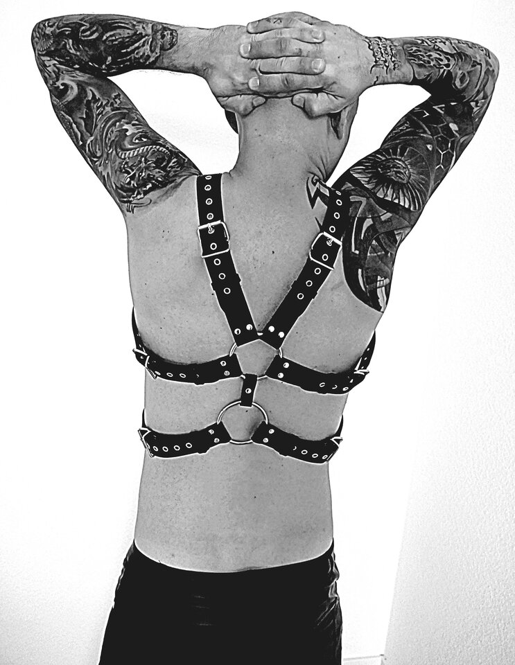 20251013181007.JPG - BLACK_REINER
