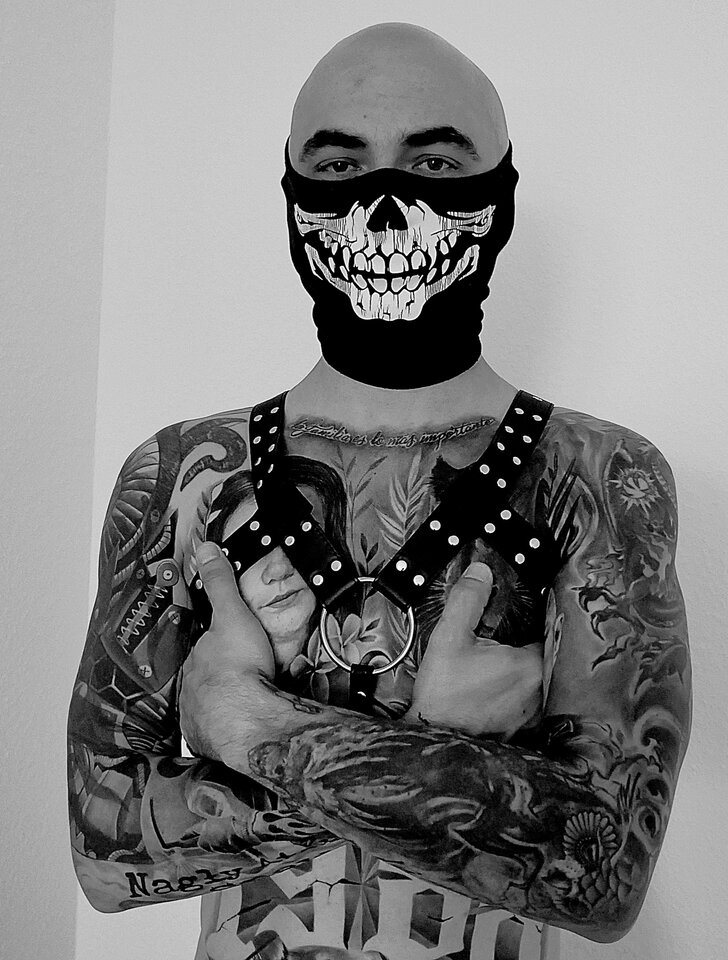 20251013180936.JPG - BLACK_REINER