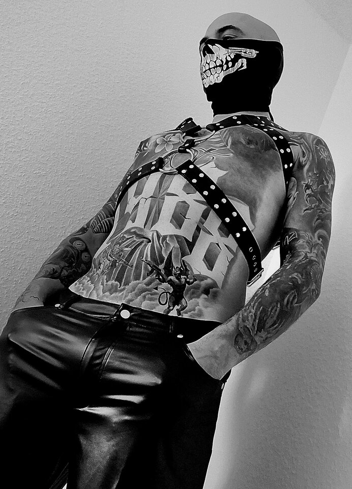 20251013180927.JPG - BLACK_REINER