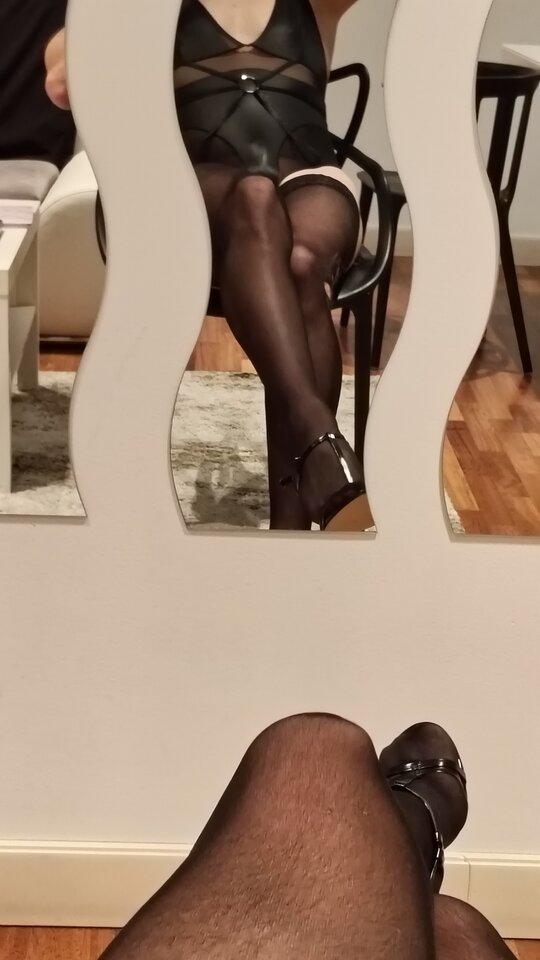 1000003866.jpg - HighHeelsPanty