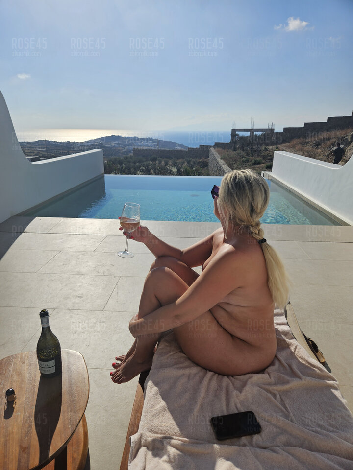 20251015_101923.jpg - Rose45