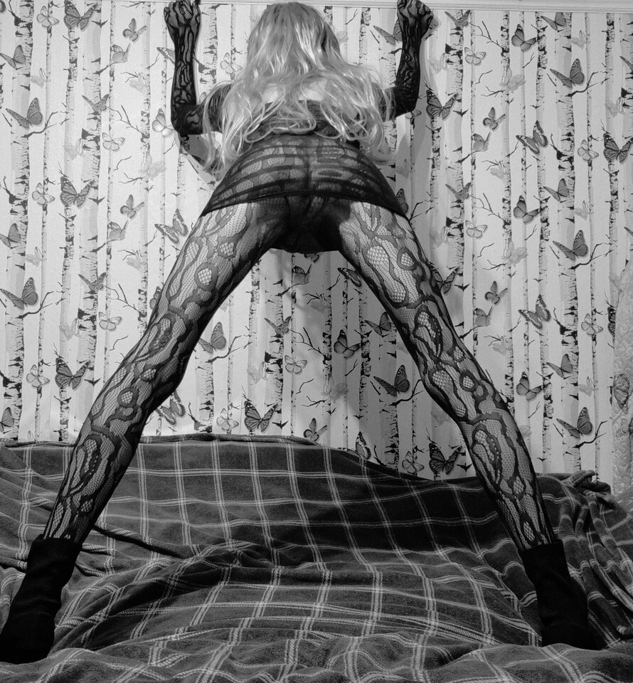 1000003945.jpg - HardLike666