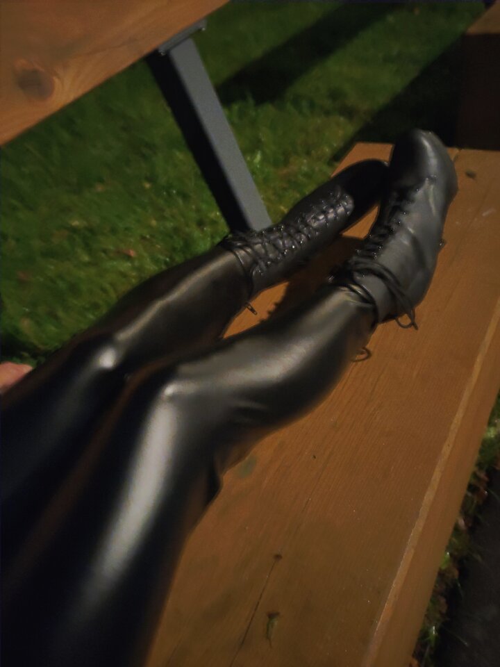 IMG_20251016_041224_HDR.jpg - UleglaLatexowaSuczka