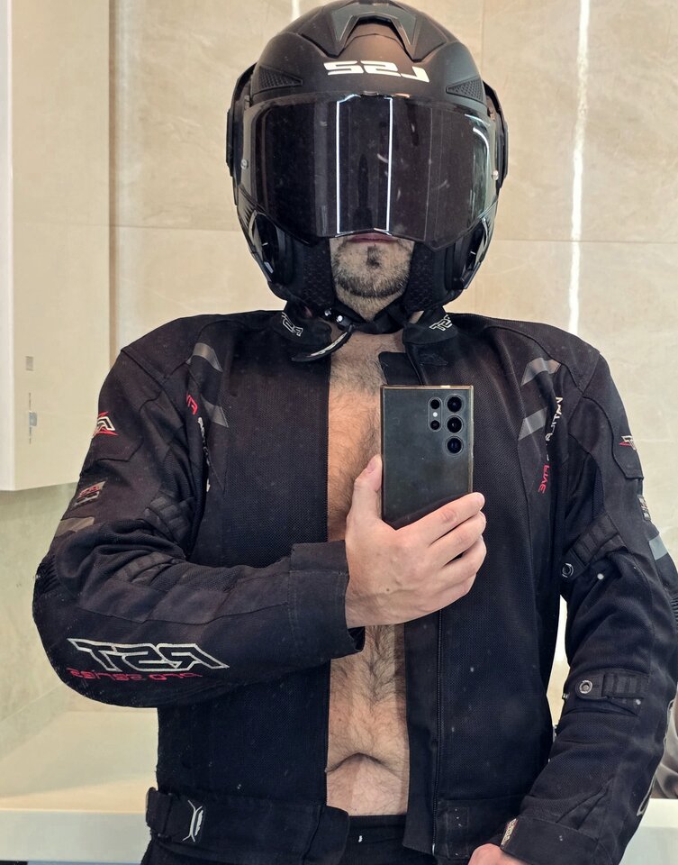 1000018488.jpg - Biker83