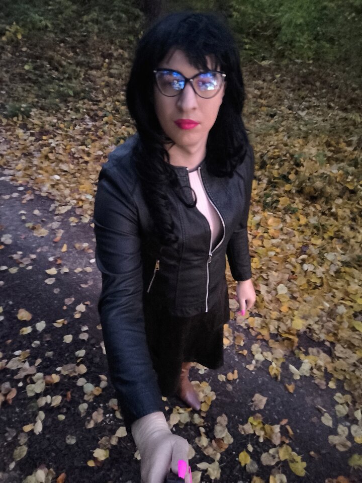 1000013686.jpg - Adriennecross