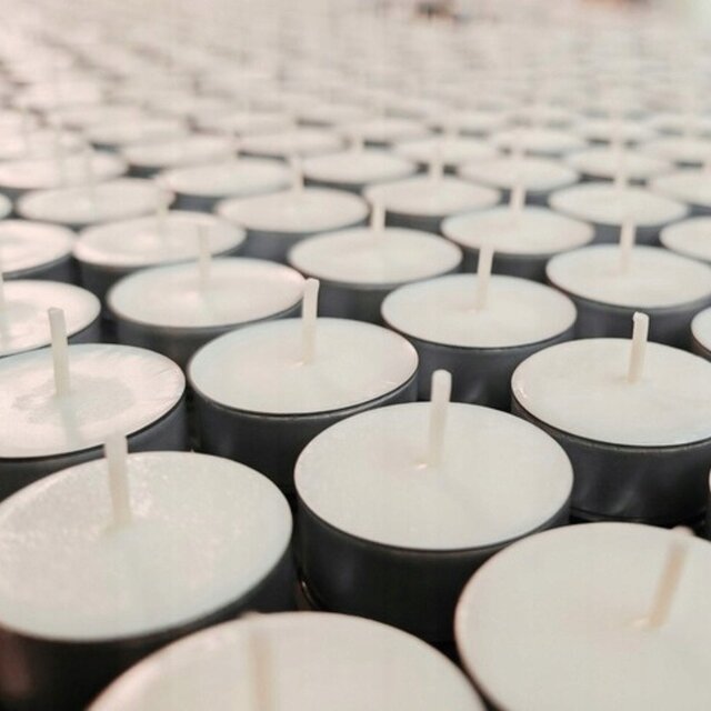 Swieczki-Podgrzewacze-Sojowe-Bezzapachowe-Tealight-100-sztuk-Kod - MagiaDloniWarszawa