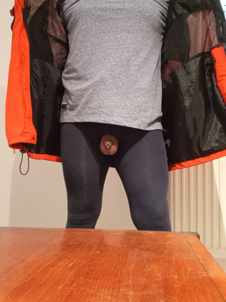 1000093913.jpg - lickemydick