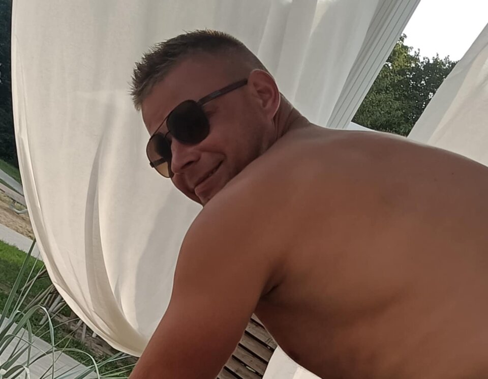 1000001635.jpg - Para12pp