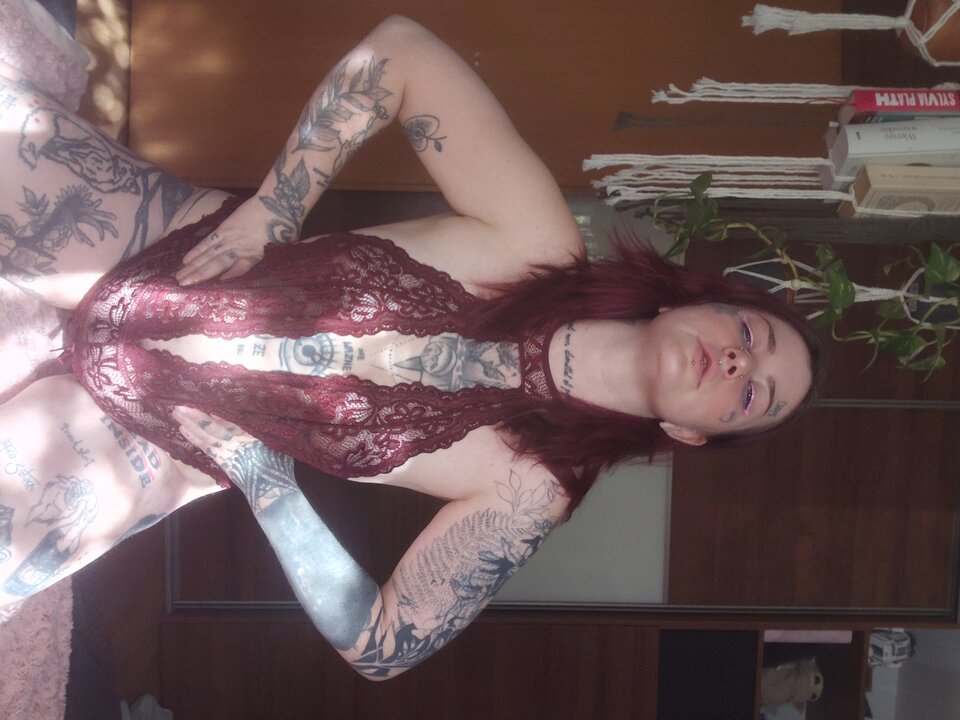 1000011379.jpg - Annmariee