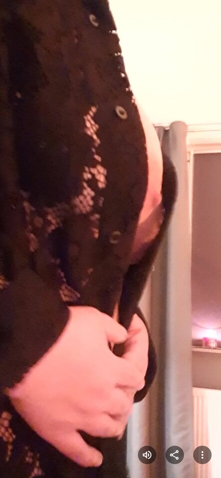 Screenshot_20251021_213447_Photos.jpg - rozanyEden45