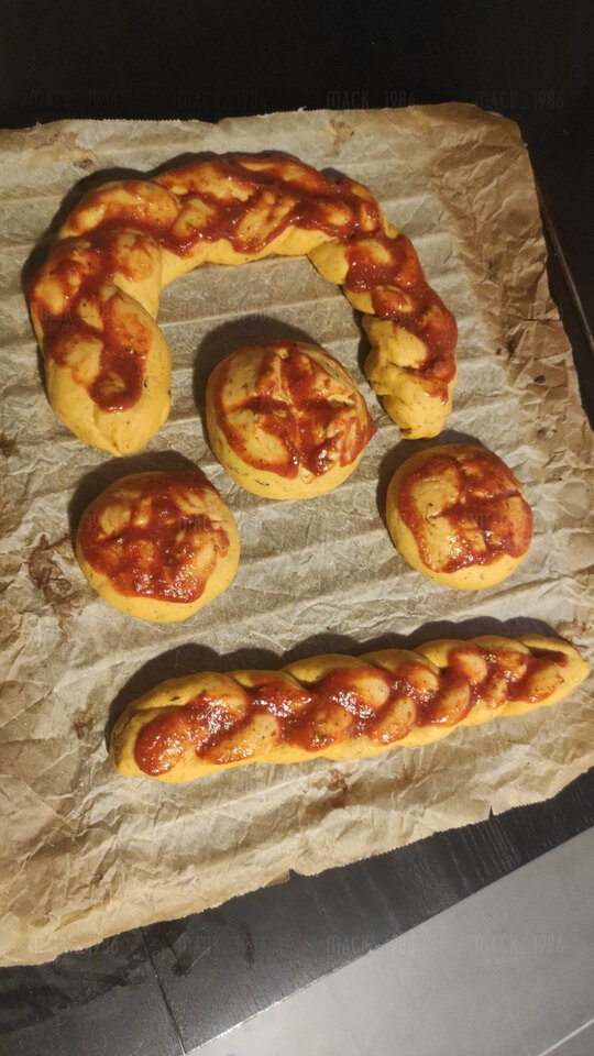 Komu bułeczkę 😉😋 - MacK_1986