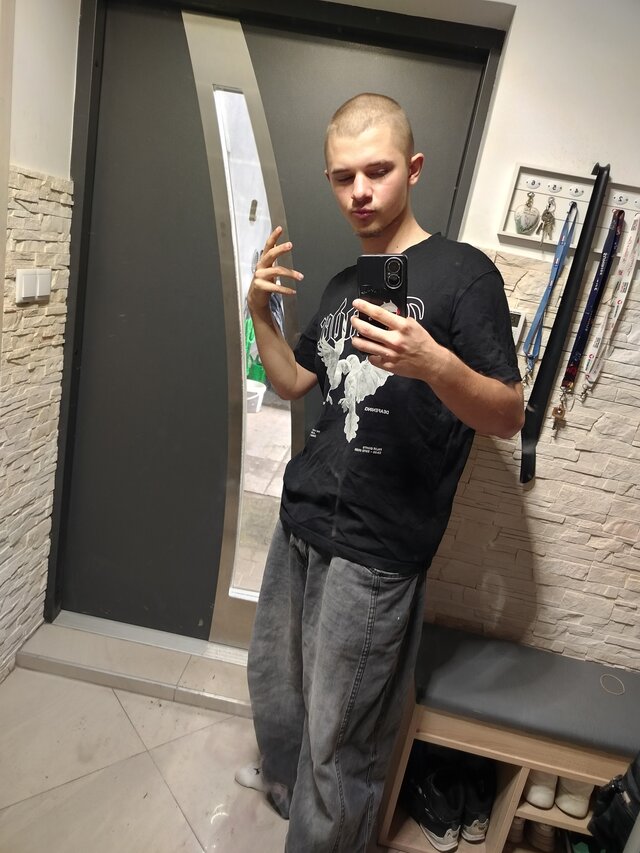 IHotTeenager