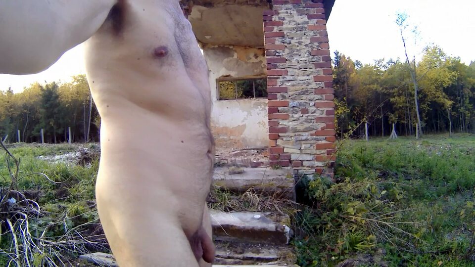 SIEMONIA - ruiny w lesie 20251023.mp4_snapshot_01.41_[2025.10.26 - Krzysztof_cfnm