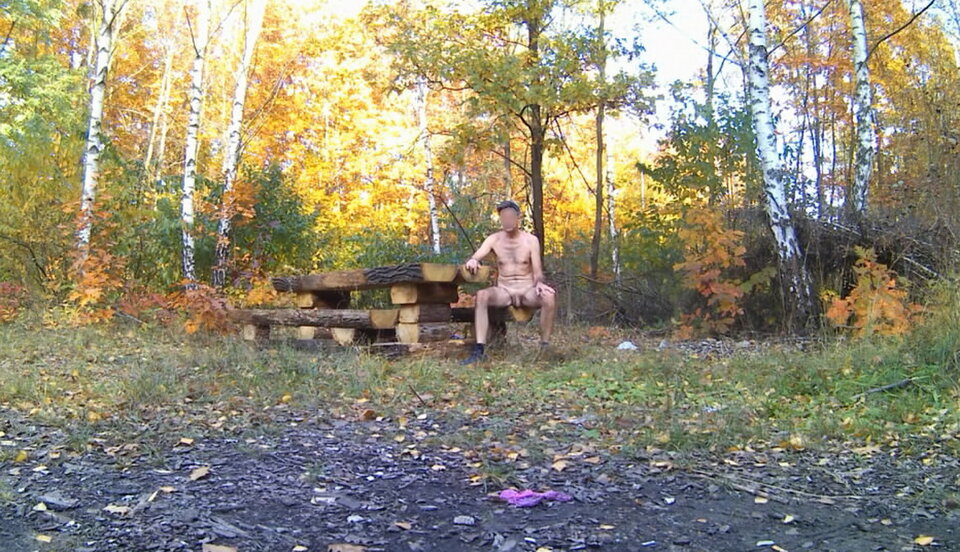 ROGOŹNIK - na parkingu 20251023.mp4_snapshot_00.27_[2025.10.26_ - Krzysztof_cfnm