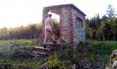 SIEMONIA - ruiny w lesie 20251023.mp4_snapshot_01.53_[2025.10.26