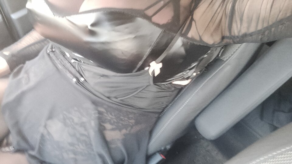 1000147989.jpg - paulstarkface