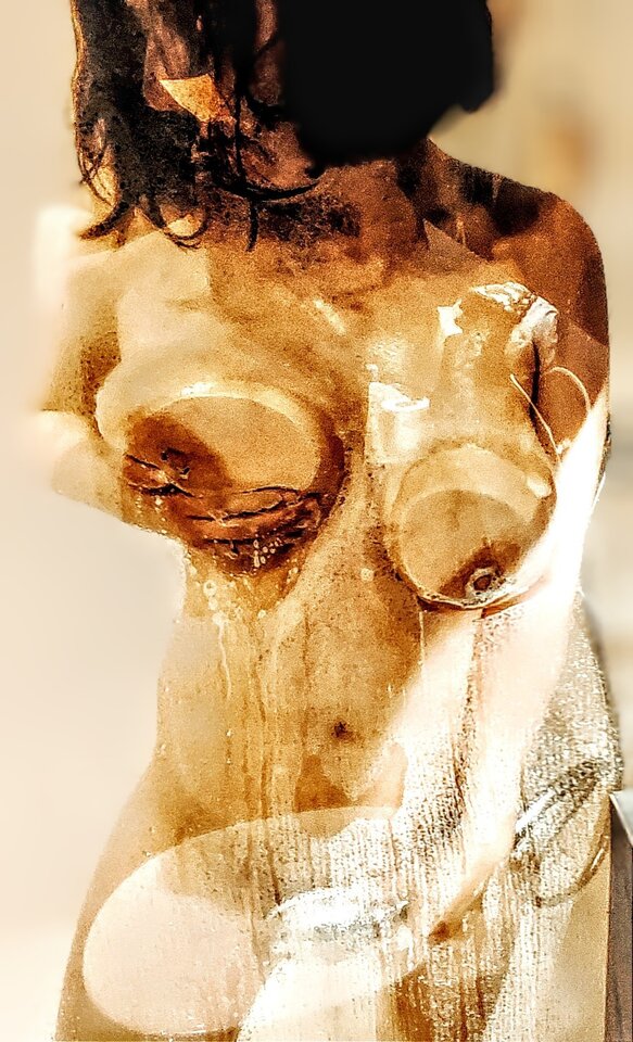 1000011553.jpg - Poligamistka