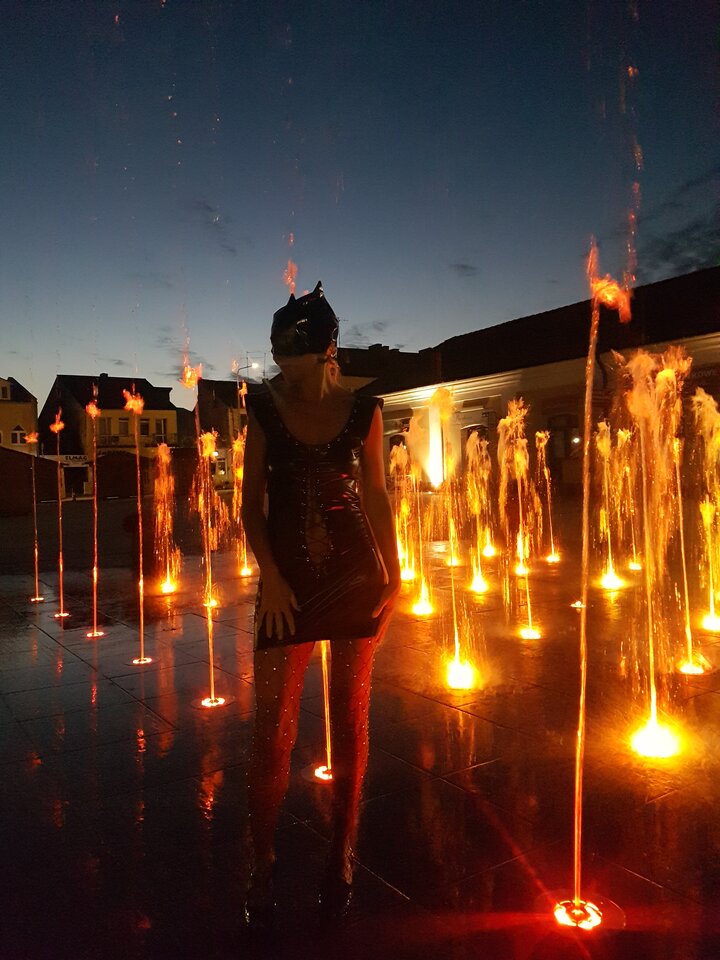 gorąca sucz.jpg - SukazPanem48