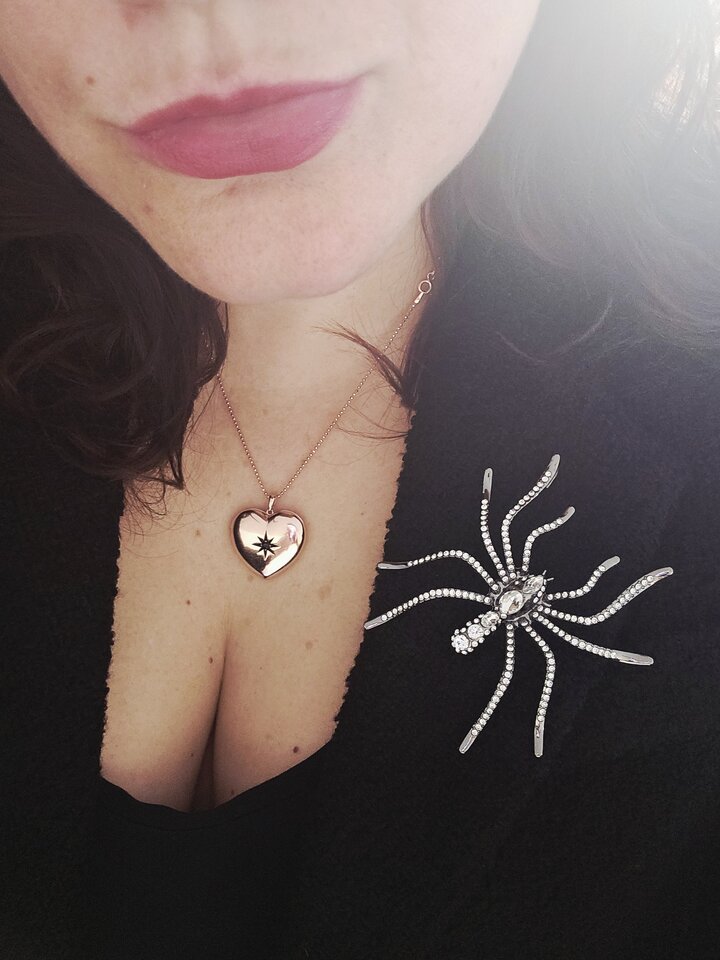 BLACK WIDOW 😉 - LampkaCzerwonegoWina