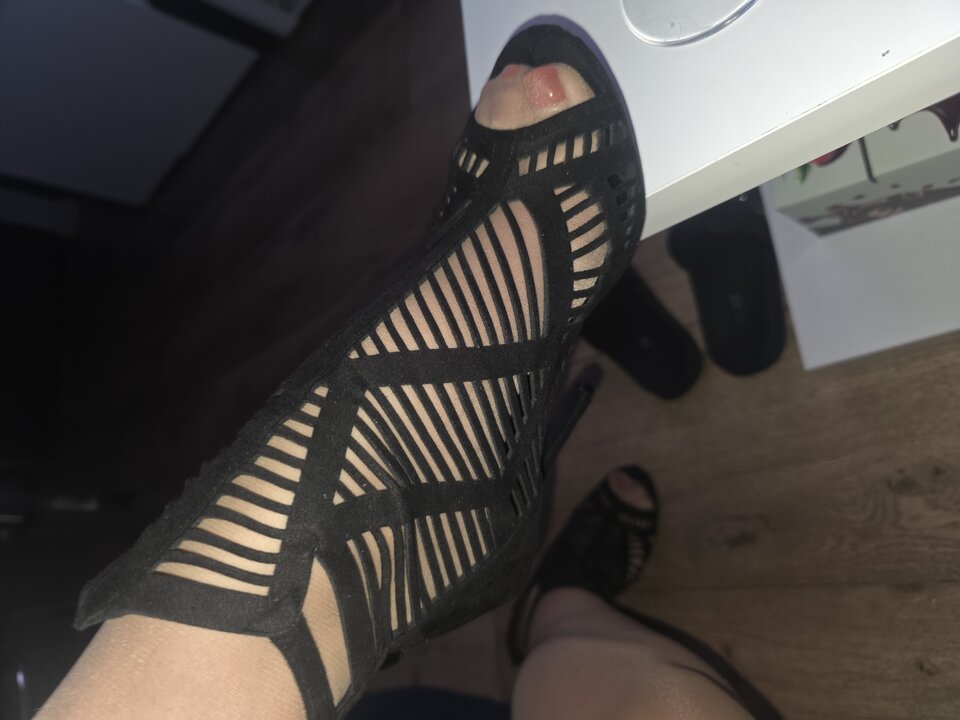 1000042670.jpg - Aniaxedos