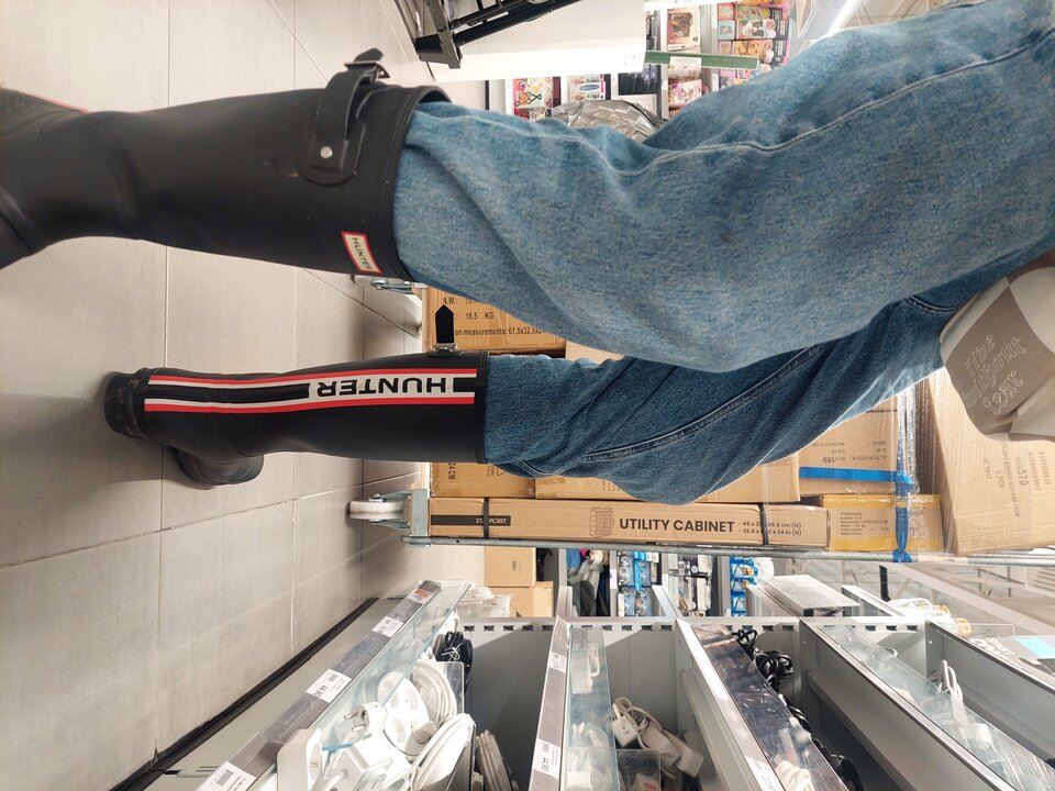20251031_144749.jpg - Rubber_gloves