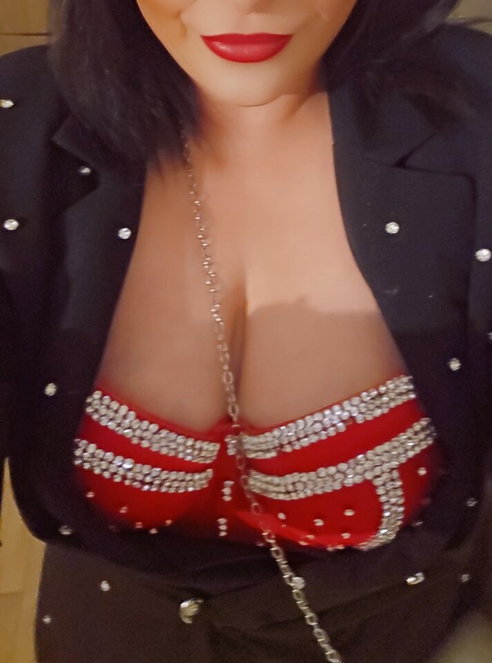 Snapchat-181543267.jpg - Madame43