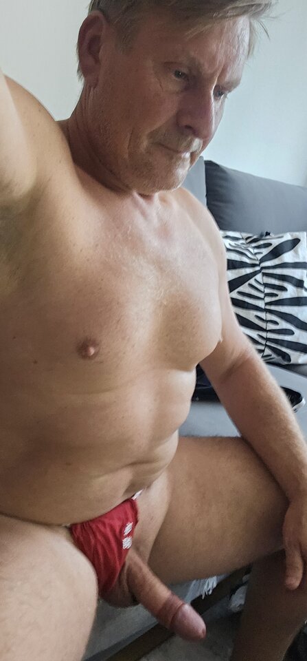 1000030420.jpg - johnnym1