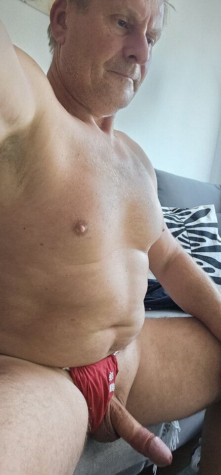 1000030421.jpg - johnnym1