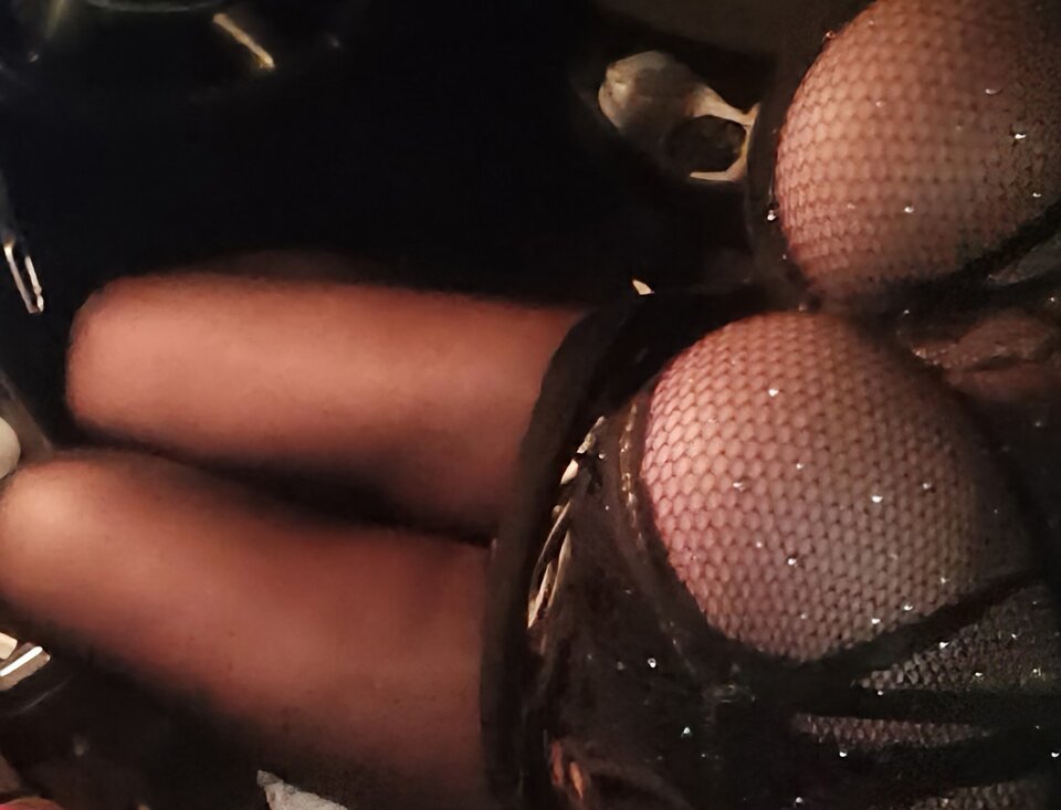 1000148993.jpg - paulstarkface