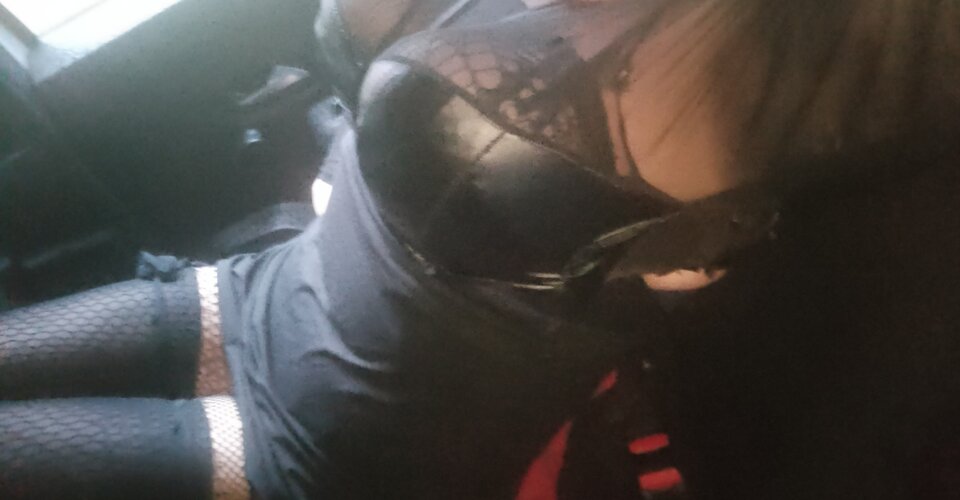 1000149075.jpg - paulstarkface