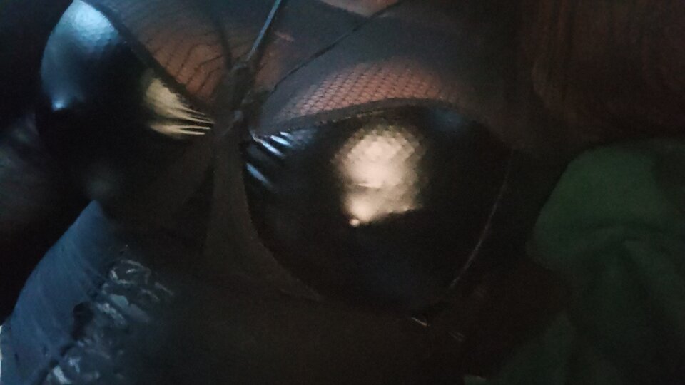 1000149043.jpg - paulstarkface