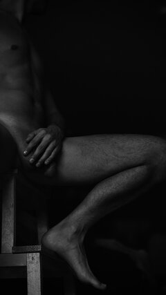 Czerń i biel, a wewnatrz mrówki i wspomnienie z wczoraj…😈