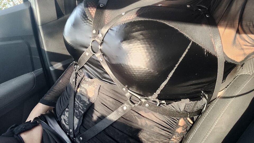 1000149373.jpg - paulstarkface