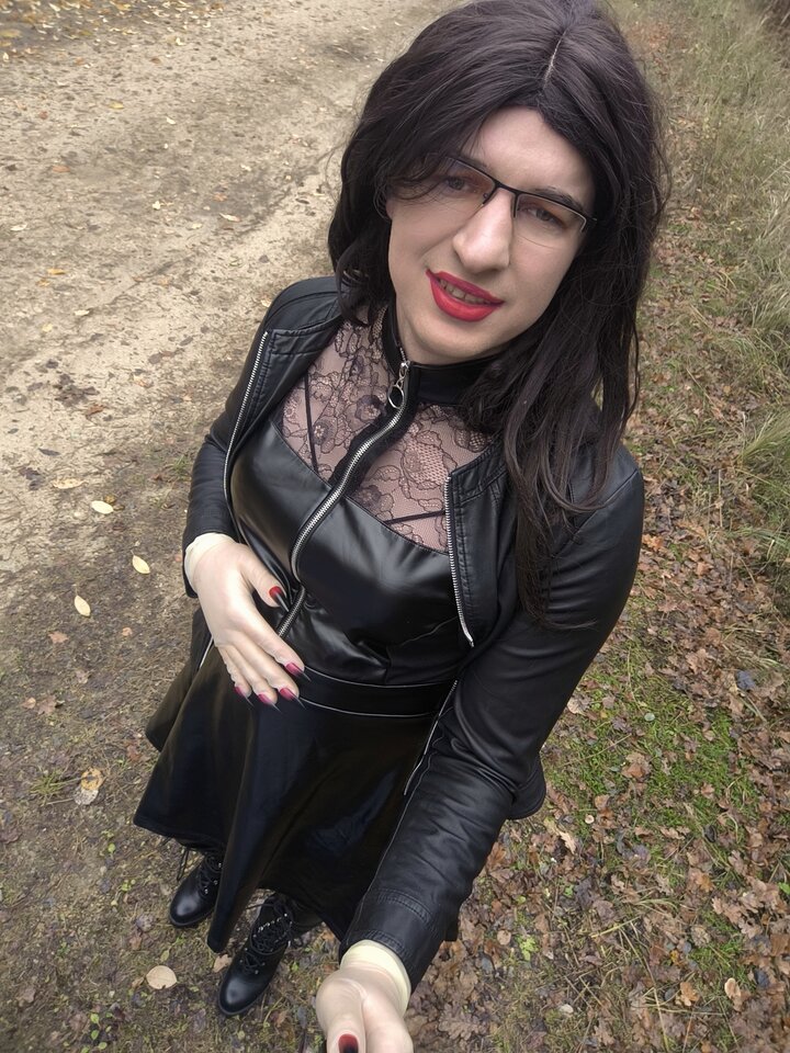 1000014629.jpg - Adriennecross